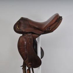 Lévezou saddle