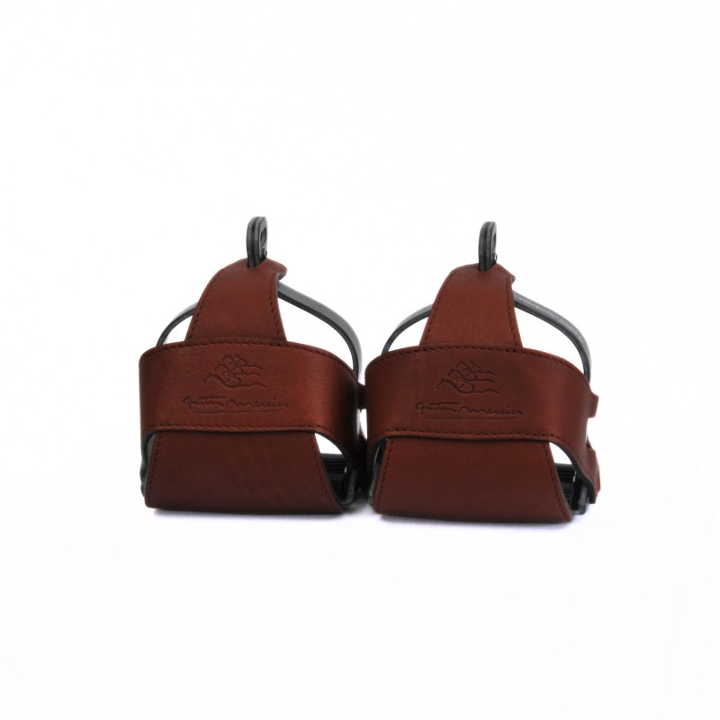 Bi-Relax Carbon Stirrup 2.0 with hull