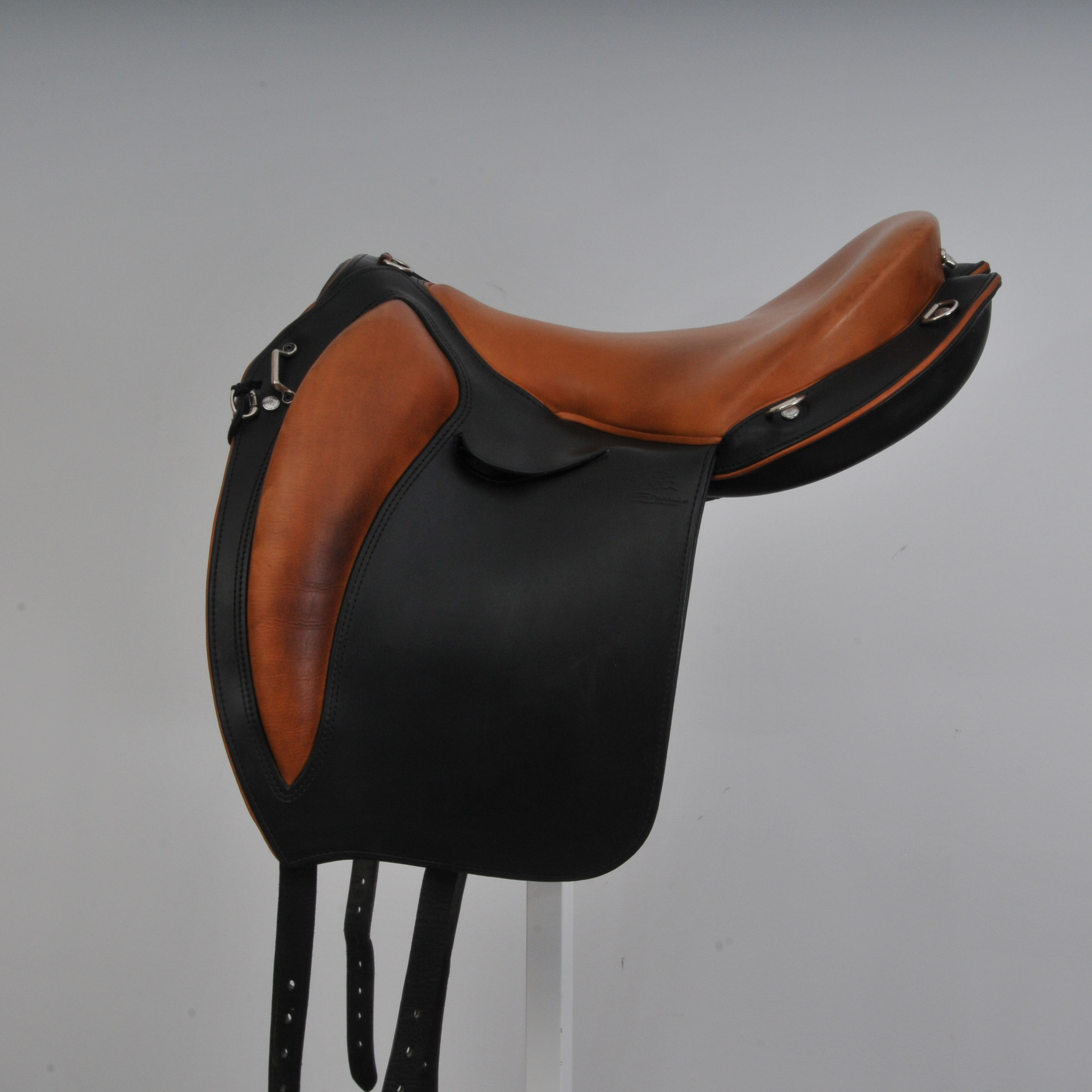 Second hand Compiègne saddle