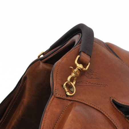 Poignée de selle à mousquetons