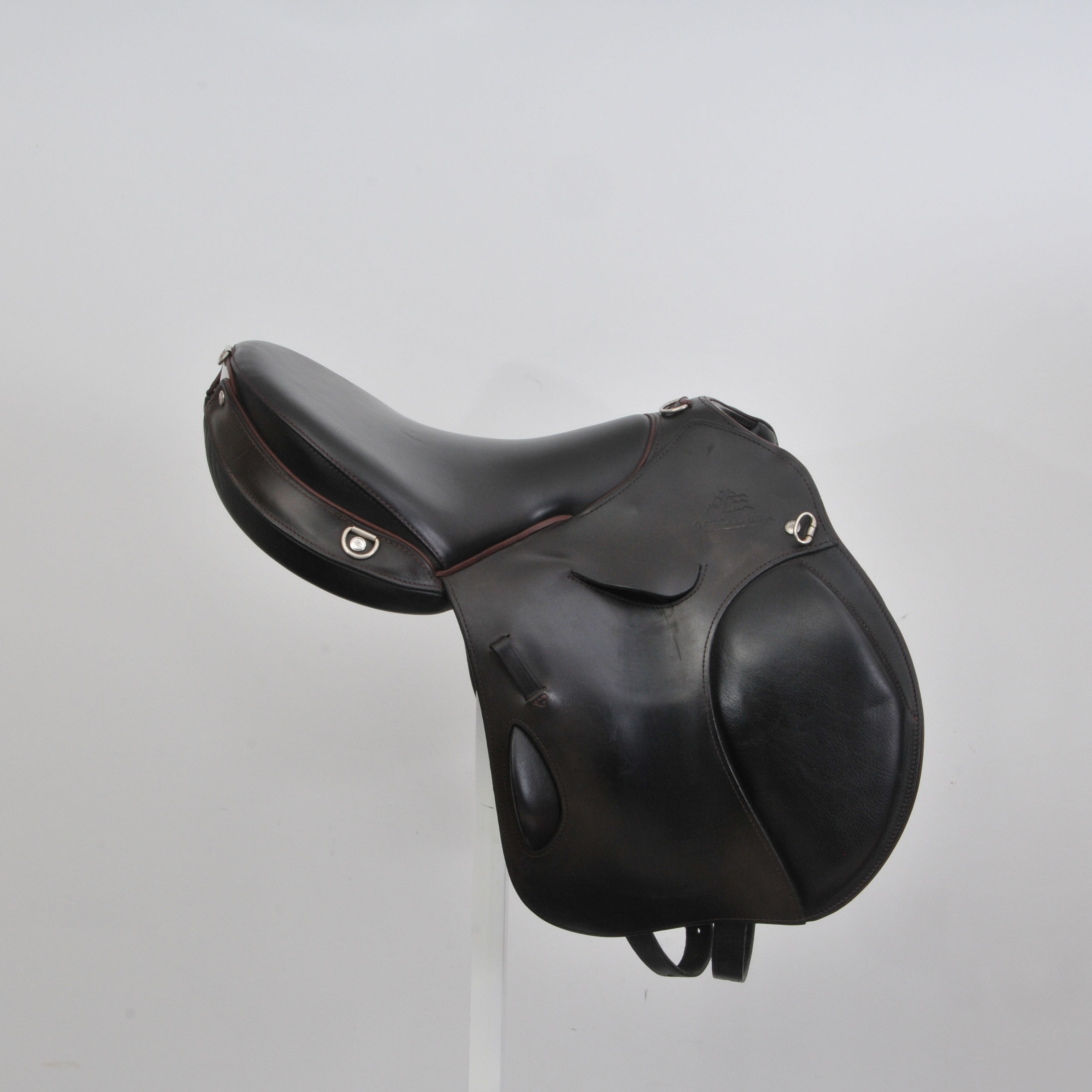 D13 Saddle second hand