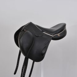 D13 Saddle second hand
