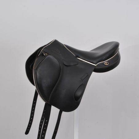 D13 Saddle second hand
