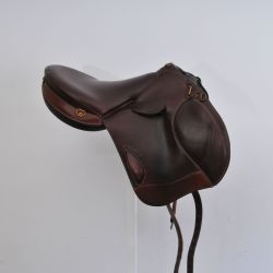 D13 saddle