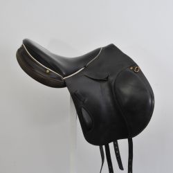 D13 saddle